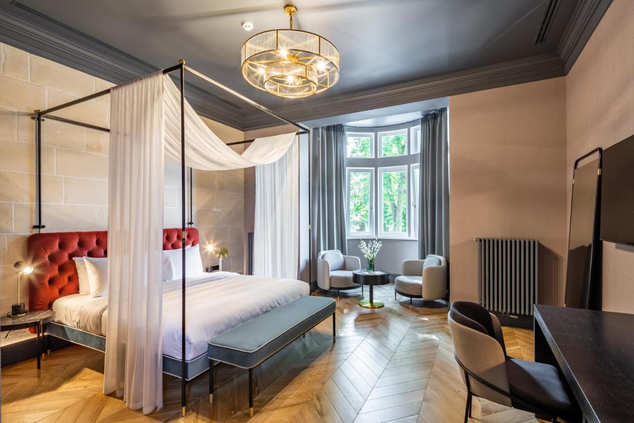 Lion'S Castle Hotel Лвив Екстериор снимка